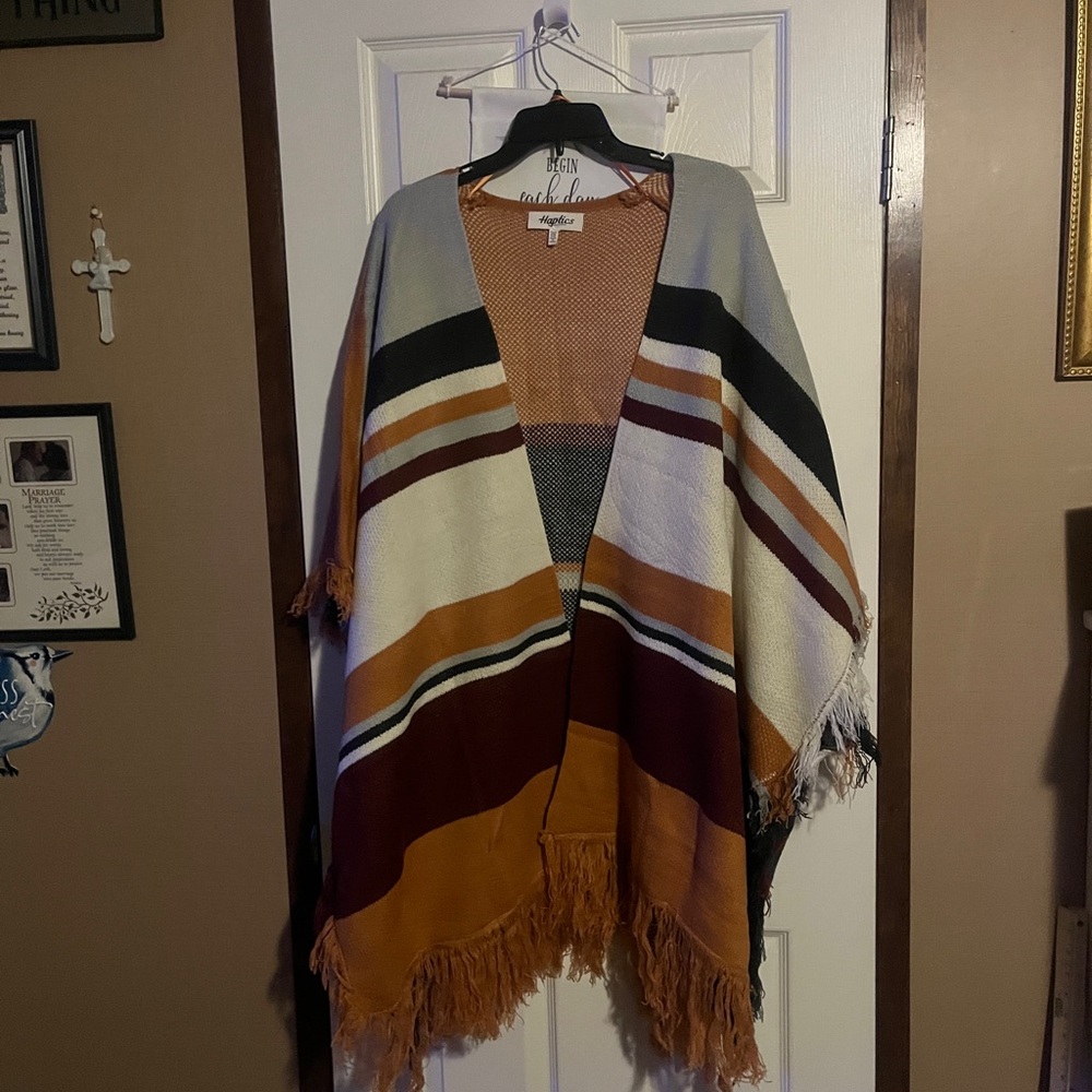Brand new Haptics poncho cardigan